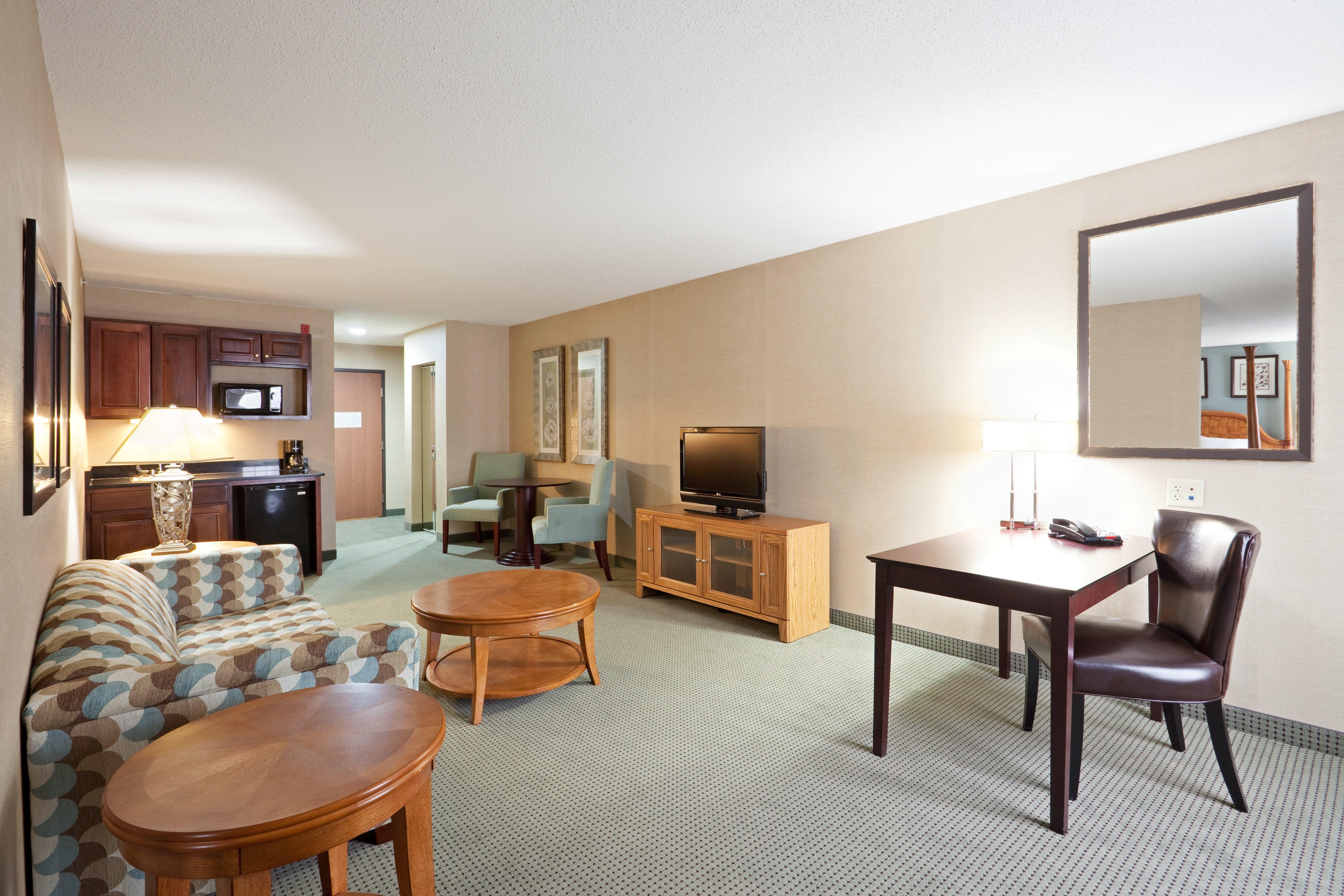 Holiday Inn Express And Suites Meriden By Ihg Экстерьер фото