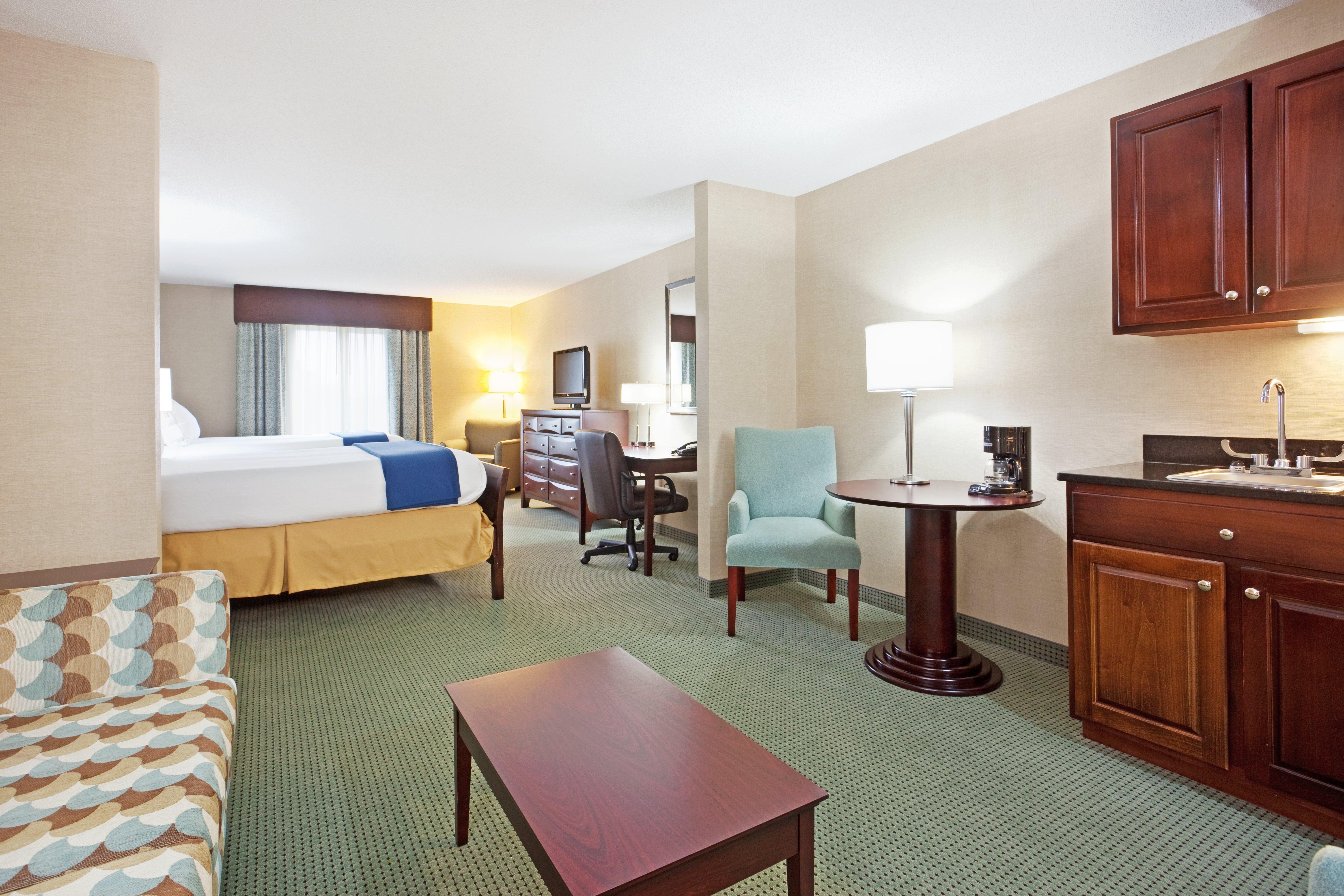 Holiday Inn Express And Suites Meriden By Ihg Экстерьер фото
