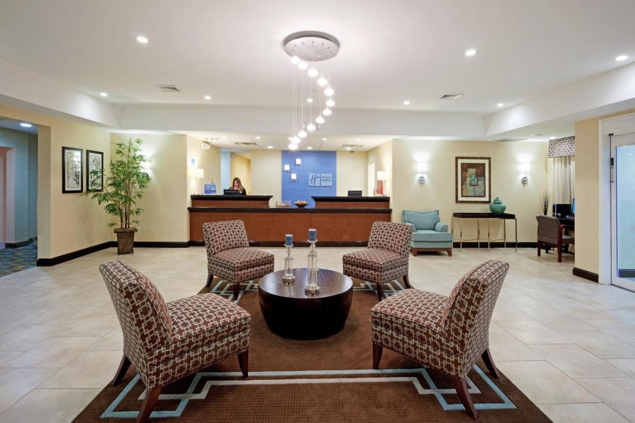 Holiday Inn Express And Suites Meriden By Ihg Экстерьер фото