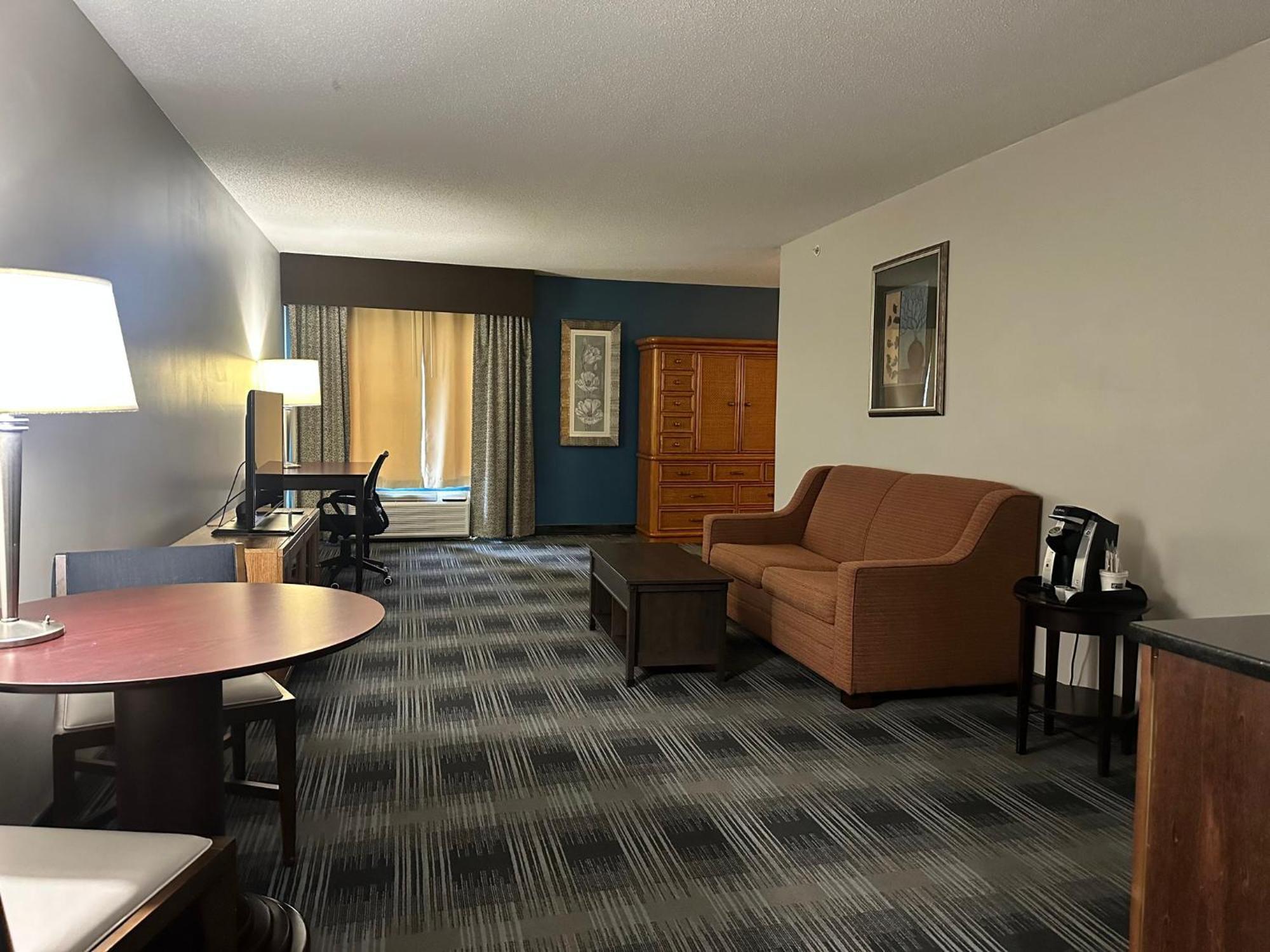 Holiday Inn Express And Suites Meriden By Ihg Экстерьер фото