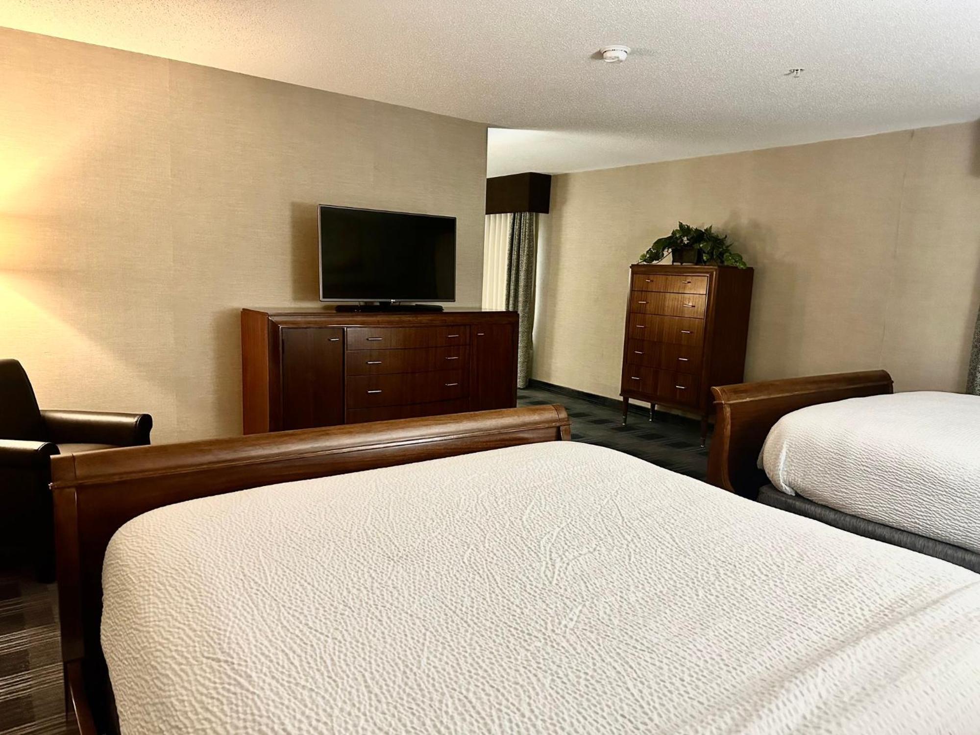 Holiday Inn Express And Suites Meriden By Ihg Экстерьер фото