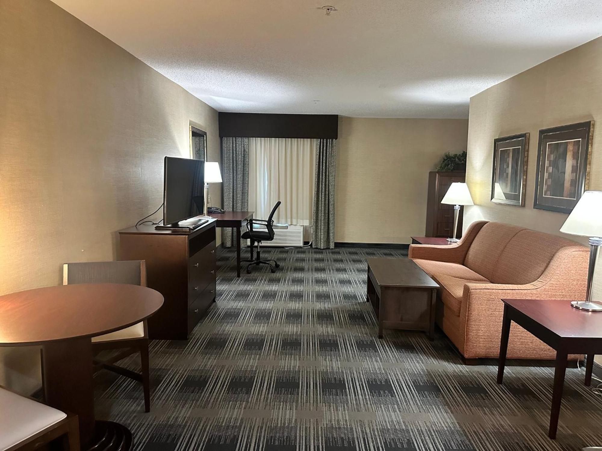 Holiday Inn Express And Suites Meriden By Ihg Экстерьер фото
